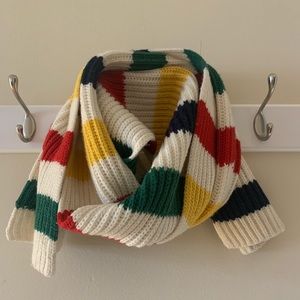 Hudson’s Bay HBC classic white stripe knit scarf